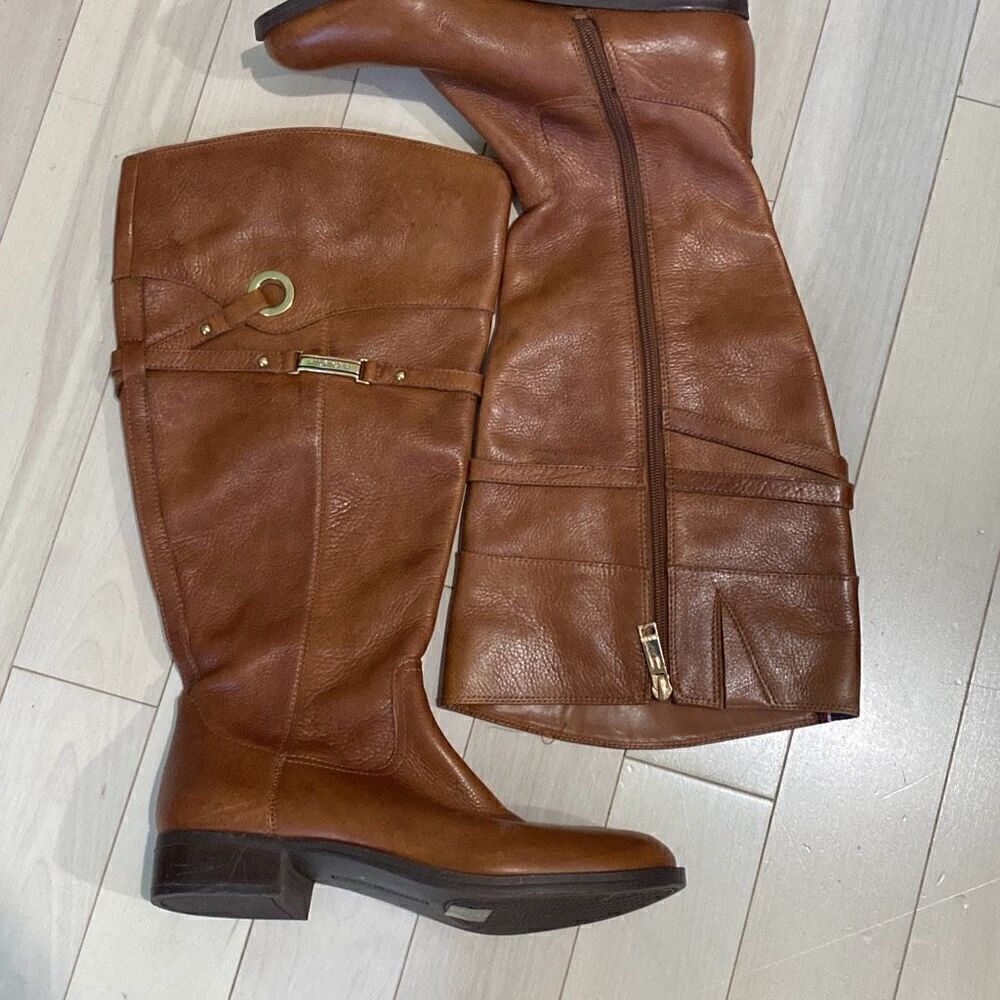 Tommy Hilfiger Women's Essential Belt Detail Leather Knee-High Boots Size 8.5M